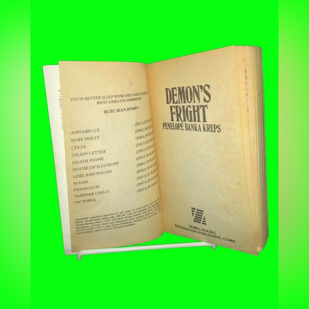 GUC RARE Vintage Horror Novel: “Demon's Fright” First Print Edition (1992) - Picture 7 of 10